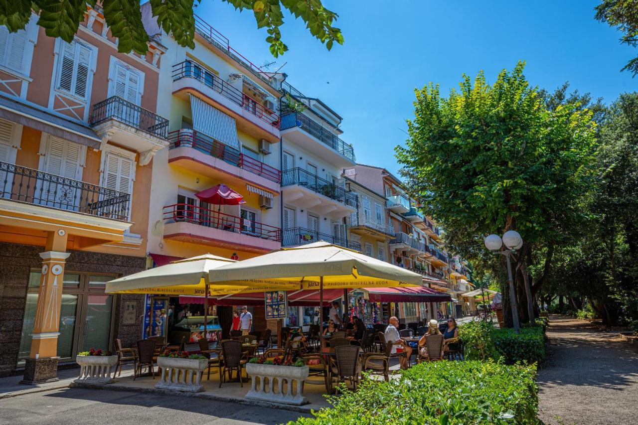 Crikvenica Right On The Beach Esterno foto